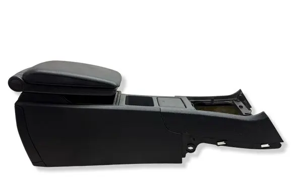 Volvo V70 Center console 9204665