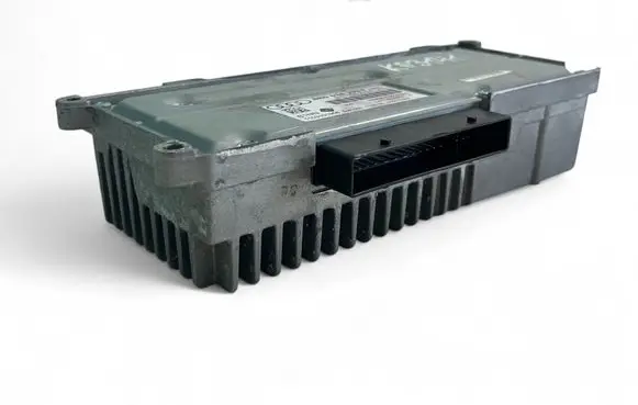 Audi A5 Sound amplifier 8R0035223F