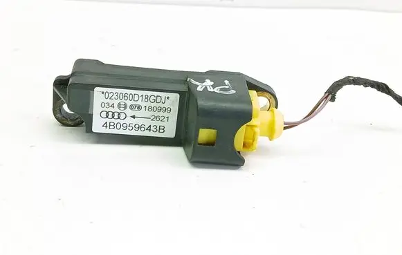 Audi A6 S6 C5 4B Airbag deployment crash/impact sensor 4B0959643B 023060D18GDJ