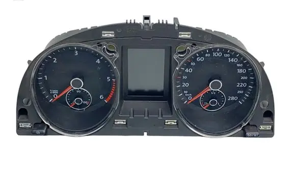 Volkswagen PASSAT CC Speedometer (instrument cluster) 3C8920870C