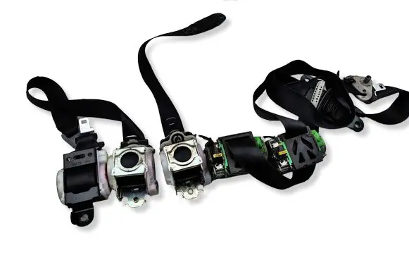 Peugeot Partner Front seatbelt 