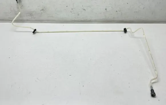 Porsche Macan (95B) Fuel line pipe 8R0201991E