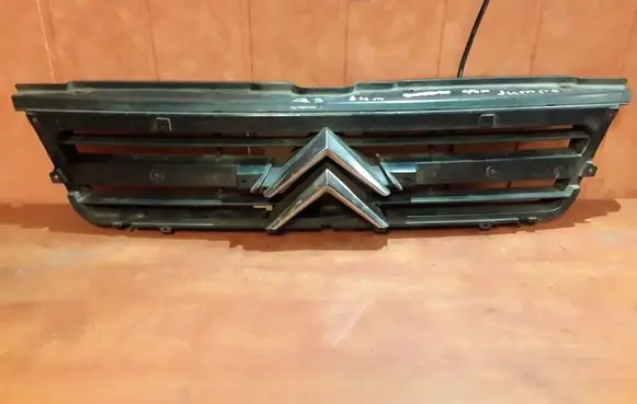 Citroen Jumper Front bumper upper radiator grill 1304699070
