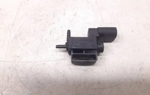 Audi A5 8T 8F Turbo solenoid valve 0379062830
