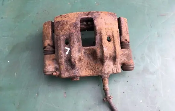 Iveco Daily 3rd gen Rear brake caliper 42536626