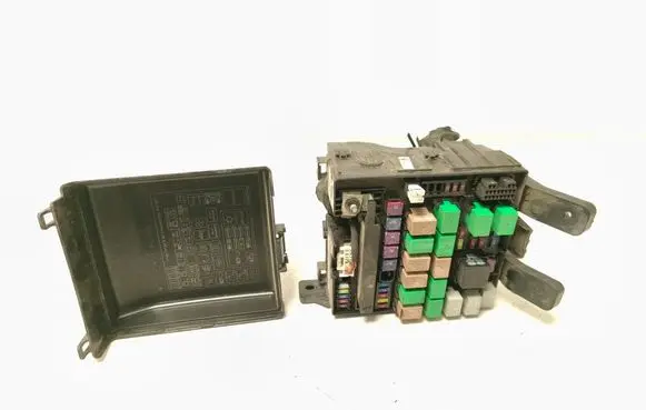 KIA Sportage Fuse module 919502S010
