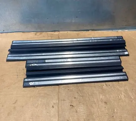 Mercedes-Benz E W124 sill trim set (inner) 