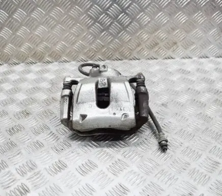 Toyota C-HR I Front brake caliper