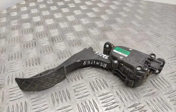 Skoda Roomster (5J) Accelerator throttle pedal 6Q1721503M