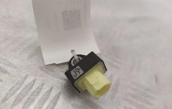 Lexus RX 450H Airbag deployment crash/impact sensor 8983147050