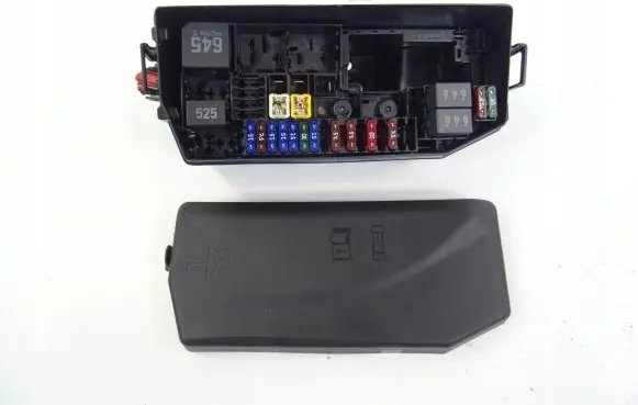 Skoda Kamiq Fuse box set 2Q0927165A