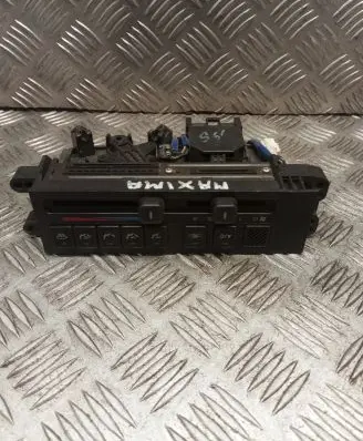 Nissan Maxima Climate control unit