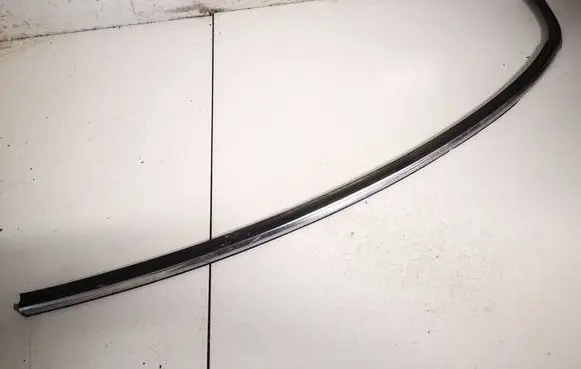 Mini One - Cooper R50 - 53 Rear door glass trim molding