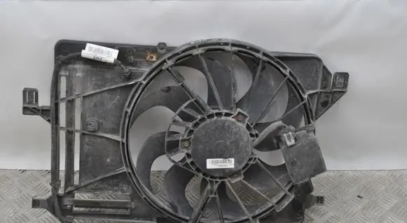 Ford C-MAX II Radiator cooling fan shroud CV618C607VB