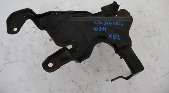 Mercedes-Benz CLS C219 Air suspension compressor/pump A2113201843