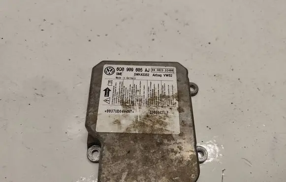 Volkswagen Caddy Airbag control unit/module 6Q0909605AJ 5WK43352 04H023S2400