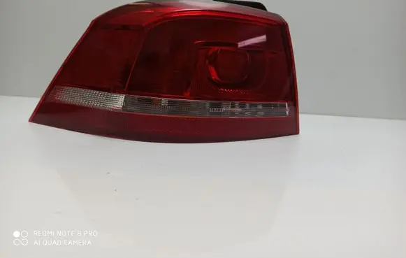Volkswagen PASSAT B7 Rear/tail lights 3AE945095F