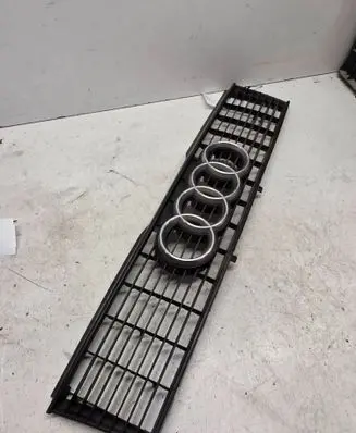 Audi 80 90 B3 Front grill 89385355