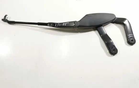 Mercedes-Benz CLS C219 Front wiper blade arm A2118200444