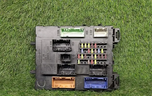 Ford Focus Power management control unit F1FT14A073GG