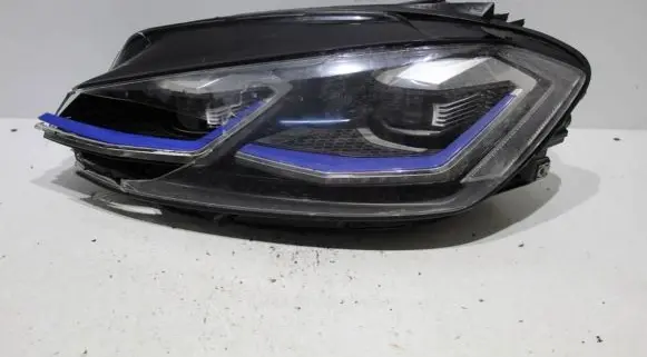 Volkswagen Golf VII Headlight/headlamp 5G1941081B 1ZX01306665