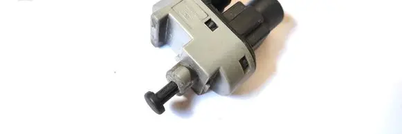 Ford Mondeo Mk III Brake pedal sensor switch 1S7T13480AA