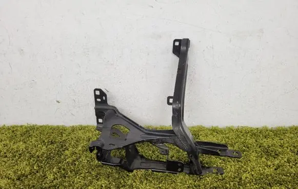 BMW X5 G05 Headlight/headlamp mounting bracket 7421709