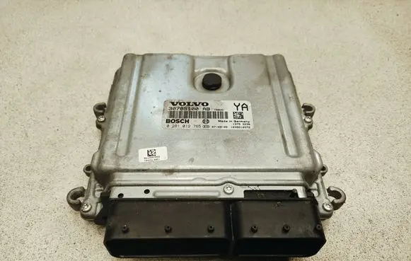 Volvo XC70 Engine control unit/module 30785100 1039S18372 0281012765