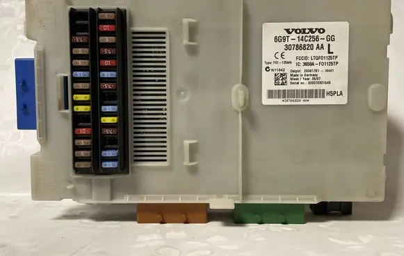 Volvo S80 Fuse module 30786820AA 3659AF01125TP LTQF01125TP