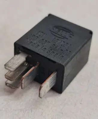 Volvo S60 Other relay 4RD00781400 10720A