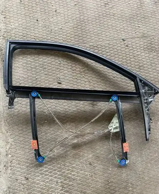Audi A3 S3 8P Front door coupe window/glass frame 