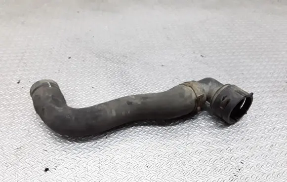 Skoda Fabia Mk1 (6Y) Engine coolant pipe/hose