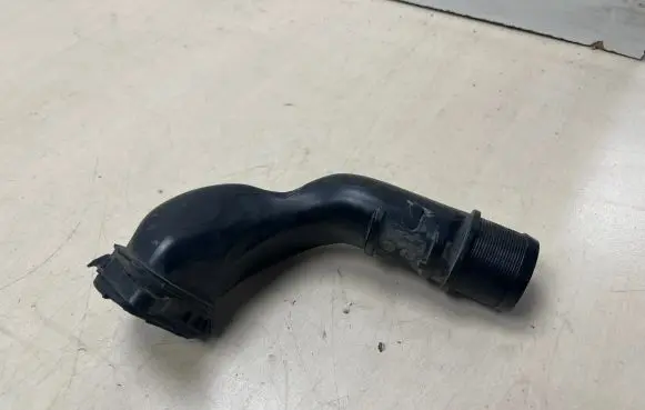 Intercooler hose/pipe