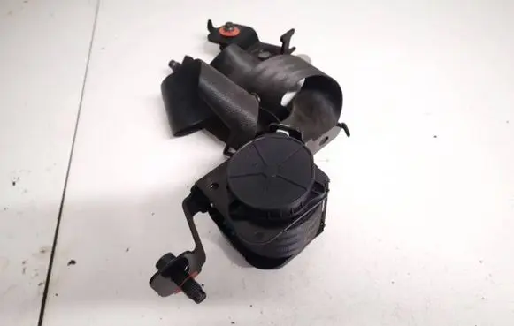 KIA Sportage Rear seatbelt 898203u200 89820-3u200