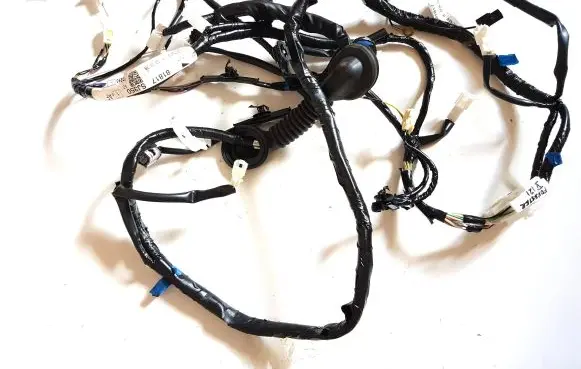 Subaru Forester SK Tailgate/trunk wiring harness 81817SJ350