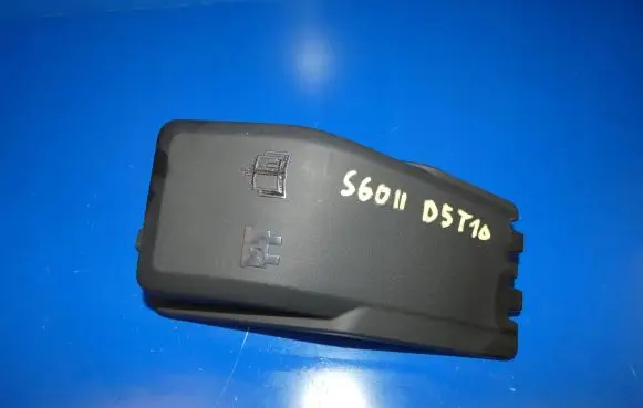 Volvo S60 Fuse box cover 30659262