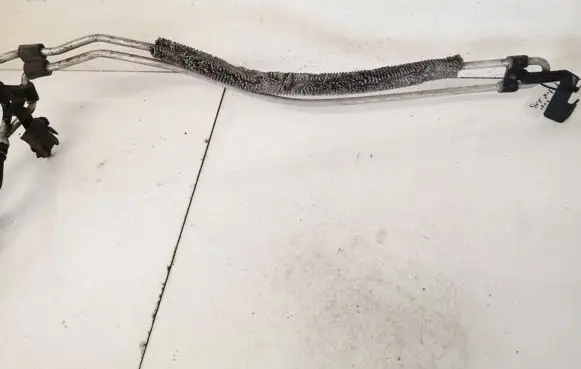 Volvo V70 Power steering radiator 
