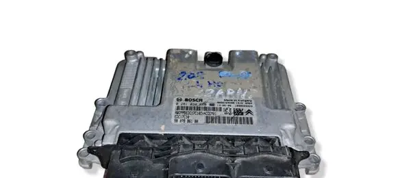 Peugeot 208 I Engine control unit/module 9807886180
