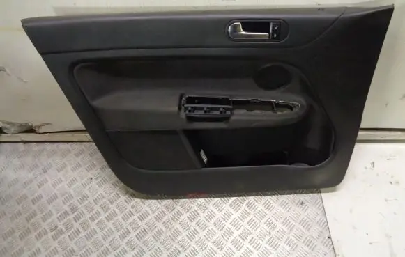 Volkswagen Golf Plus Front door card panel trim 5M0868079