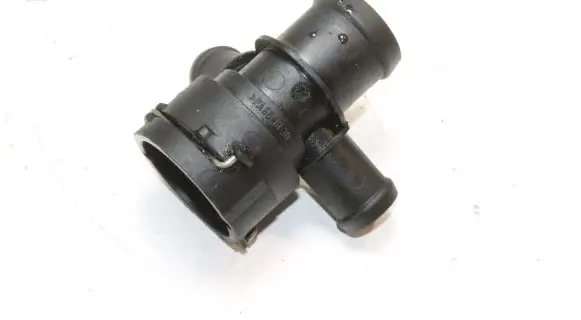Audi A4 S4 B8 8K Engine coolant pipe/hose 8K0122293B