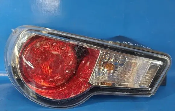 Toyota GT 86 Boot/trunk interior light SU00302531