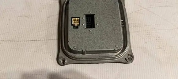 Maserati Quattroporte Xenon control unit/module 1307329228 10EEG080417
