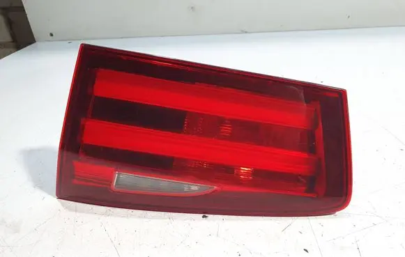 BMW 5 F10 F11 Tailgate rear/tail lights 89500622 1332440030