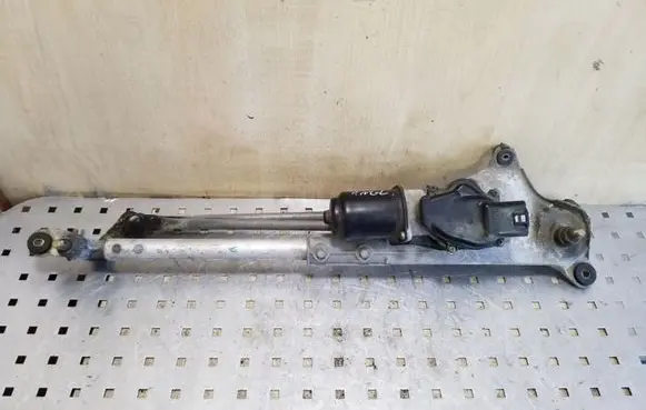 Subaru Forester SG Front wiper linkage and motor