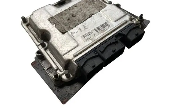 Peugeot 406 Engine control unit/module 9642301880 0281010627 EDC15C277