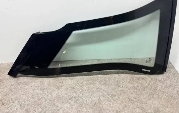 BMW i3 Rear side window 7288190
