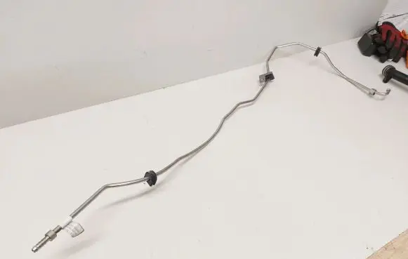 Porsche Cayman 981 Fuel line pipe 9A111090604