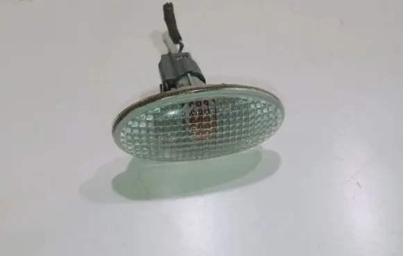 Mazda 3 I Front fender indicator light