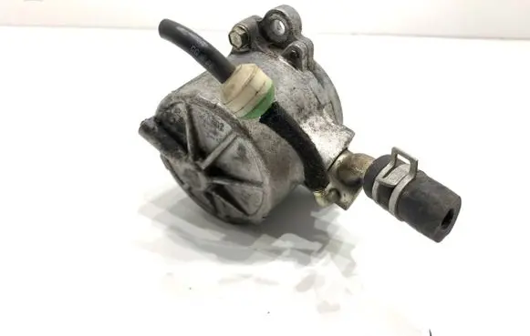 Mazda 5 Vacuum pump RF7J18G00