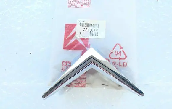 Citroen Xsara Picasso Manufacturers badge/model letters 7810F4BLCP 9636359477 7810F4